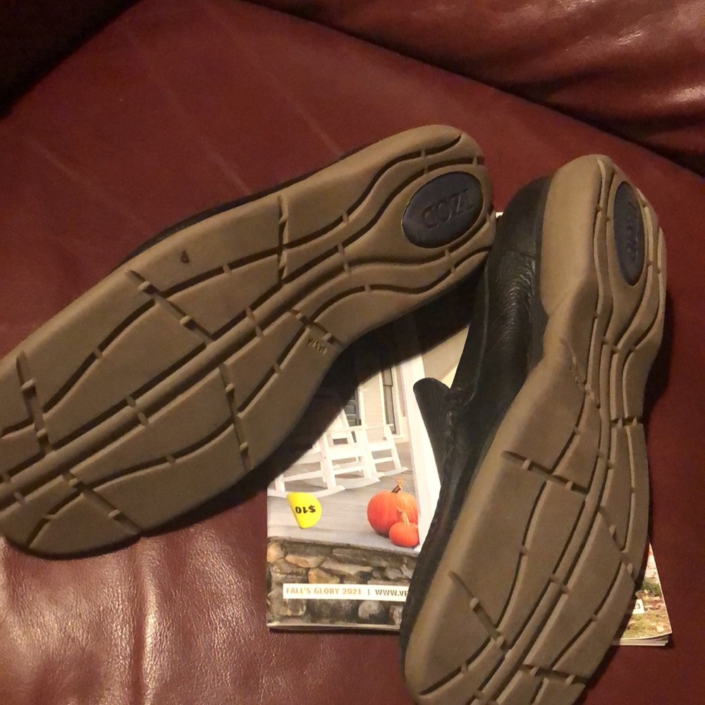 Men’s shoes - Picture 2 of 4